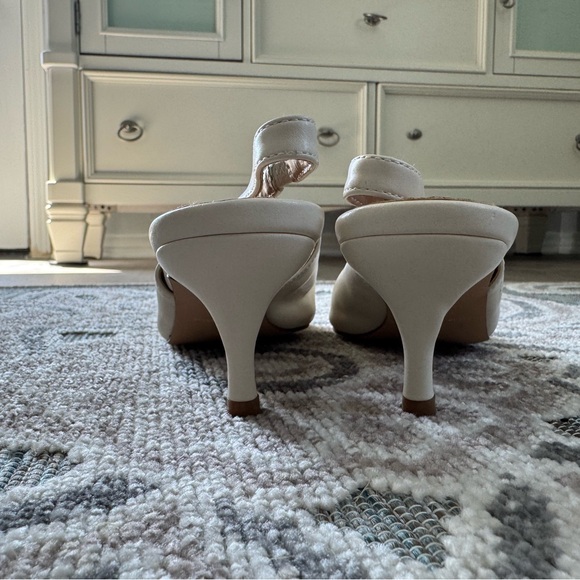 Na-Kd Cream Pointed Toe Slingback Flats 7.5 - Picture 3 of 5